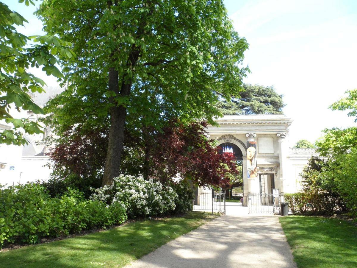 Gite De La Tour De Guise 1 Tours Exterior foto